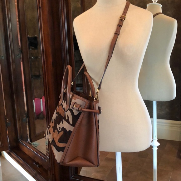 Purse - Picture 3 of 8